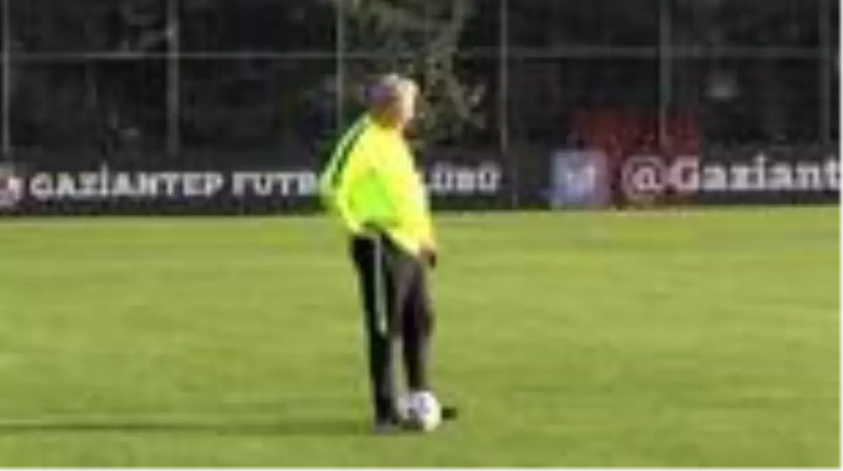 Gaziantep FK Teknik Direktörü Sumudica: 'Gelecek oyuncu hazır olmazsa gerçekten işimiz çok zor' -...