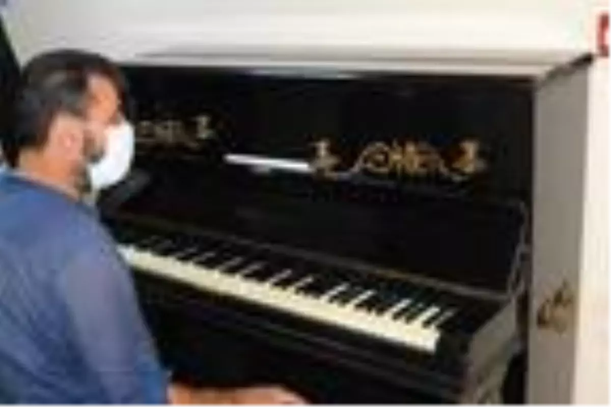 Halk Eğitim Müdürlüğü?ndeki 200 yıllık piyano ilgi çekiyor