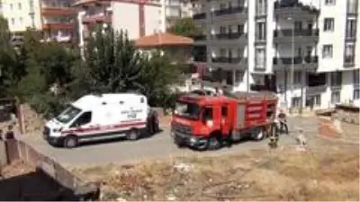 Hırsızlar bunu da yaptı! Yaşlı adamın 80 bin lirasını çalıp evi ateşe verdiler Hırsızlar bunu da yaptı! Yaşlı adamın 80 bin lirasını çalıp evi ateşe verdiler