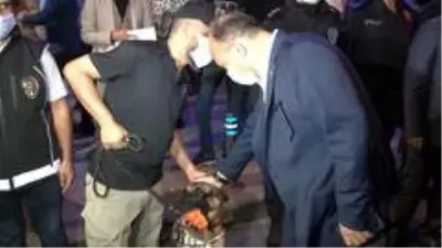 - İstanbul'da Yeditepe Huzur uygulamasına İl Emniyet Müdürü Zafer Aktaş da katıldı- İstanbul'da... - İstanbul'da Yeditepe Huzur uygulamasına İl Emniyet Müdürü Zafer Aktaş da katıldı- İstanbul'da...