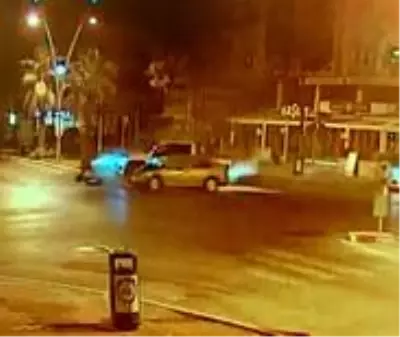 Son dakika haber | Kaza yapıp üzerine gelen araçları son anda gördü, ölümden öndü Son dakika haber | Kaza yapıp üzerine gelen araçları son anda gördü, ölümden öndü
