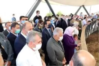 Koronavirüsü yenen Binali Yıldırım ve eşi Semiha Yıldırım, ilk ziyaretini Göbeklitepe'ye yaptı