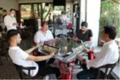 Salgını fırsata çeviren girişimci koronavirüs önlemli dijital oyun masası üretti Salgını fırsata çeviren girişimci koronavirüs önlemli dijital oyun masası üretti
