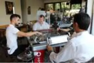 Salgını fırsata çeviren girişimci koronavirüs önlemli dijital oyun masası üretti Salgını fırsata çeviren girişimci koronavirüs önlemli dijital oyun masası üretti