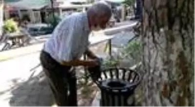 Plastik şişe kapakları ile 21 yıldır yardım dağıtıyor Plastik şişe kapakları ile 21 yıldır yardım dağıtıyor