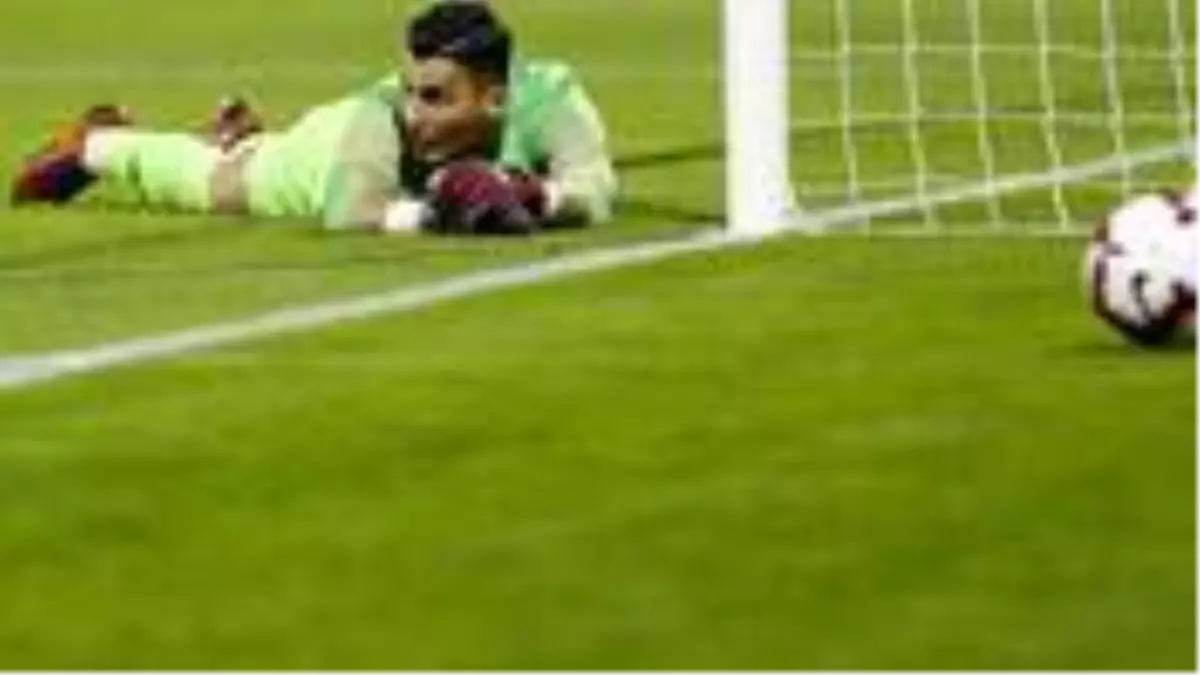 Rennes, Uğurcan Çakır için teklifini 17 milyon euroya çıkardı