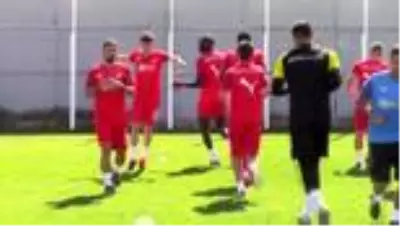 Rıza Çalımbay, MKE Ankaragücü maçına odaklandı Rıza Çalımbay, MKE Ankaragücü maçına odaklandı