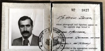 Şehit polis memuru Engin Sever'in diplomat kimlik kartı ailesine teslim edildi
