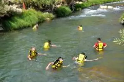 Şırnak'ta sosyal mesafeli rafting Şırnak'ta sosyal mesafeli rafting