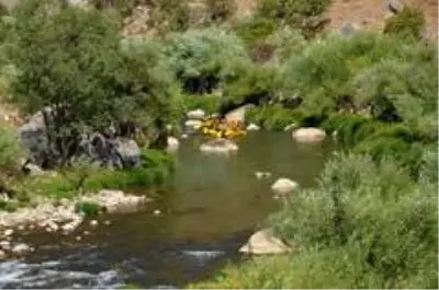 Şırnak'ta sosyal mesafeli rafting Şırnak'ta sosyal mesafeli rafting