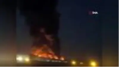 Tahran'da gıda fabrikasında korkutan yangın Tahran'da gıda fabrikasında korkutan yangın