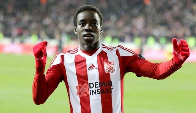 Trabzonspor, Leicester City'den Fousseni Diabate'yi kadrosuna kattı Trabzonspor, Leicester City'den Fousseni Diabate'yi kadrosuna kattı