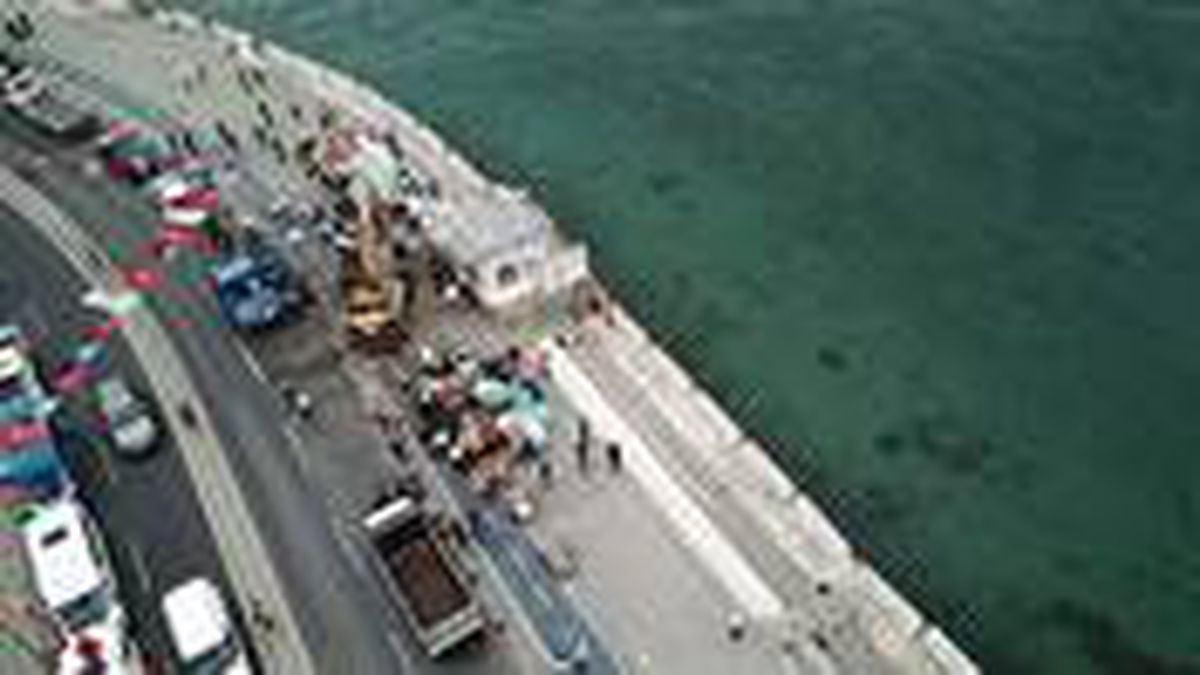 İstanbul Üsküdar'daki iki büfe yıkıldı! İşletmeciler tepkili
