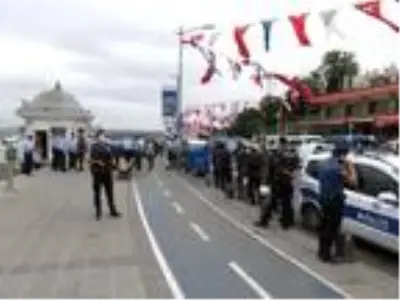Üsküdar sahilindeki 2 büfeye yıkım kararı (1) Üsküdar sahilindeki 2 büfeye yıkım kararı (1)