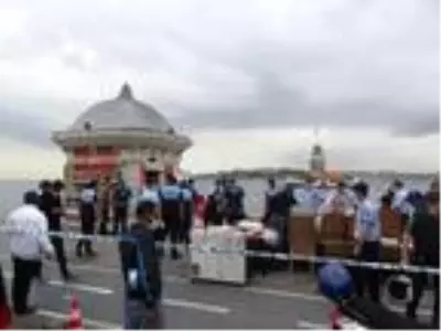 İstanbul Üsküdar'daki iki büfe yıkıldı! İşletmeciler tepkili İstanbul Üsküdar'daki iki büfe yıkıldı! İşletmeciler tepkili