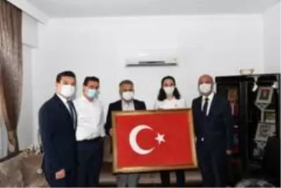 Vali Yazıcı: 'Asli görevimizin vatandaşlarımıza en iyi hizmeti vermek olduğunu unutmayalım' Vali Yazıcı: 'Asli görevimizin vatandaşlarımıza en iyi hizmeti vermek olduğunu unutmayalım'