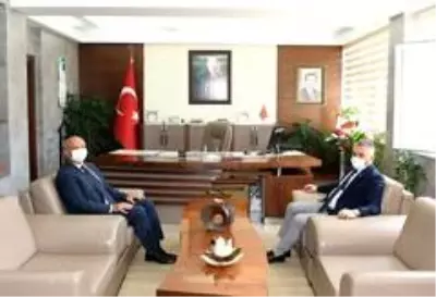 Vali Yazıcı: 'Asli görevimizin vatandaşlarımıza en iyi hizmeti vermek olduğunu unutmayalım' Vali Yazıcı: 'Asli görevimizin vatandaşlarımıza en iyi hizmeti vermek olduğunu unutmayalım'