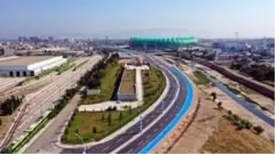 Acemler Kavşağı'nın trafik yükünü hafifletecek köprü ve bağlantı yolları açıldı Acemler Kavşağı'nın trafik yükünü hafifletecek köprü ve bağlantı yolları açıldı