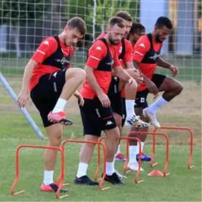 Antalyaspor'da hedef 3 puan Antalyaspor'da hedef 3 puan