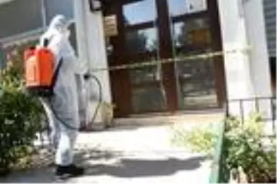 Apartman görevlisi ve eşi koronavirüse yakalandı, 500 kişi karantinaya alındı Apartman görevlisi ve eşi koronavirüse yakalandı, 500 kişi karantinaya alındı