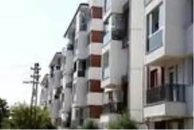 Apartman görevlisi ve eşi koronavirüse yakalandı, 500 kişi karantinaya alındı Apartman görevlisi ve eşi koronavirüse yakalandı, 500 kişi karantinaya alındı