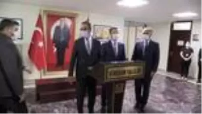 Bakan Kasapoğlu, Çotanak Spor Kompleksi'nde incelemelerde bulundu Bakan Kasapoğlu, Çotanak Spor Kompleksi'nde incelemelerde bulundu