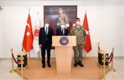 İçişleri Bakan Yardımcısı Tayyip Sabri Erdil'in Erciş ziyareti İçişleri Bakan Yardımcısı Tayyip Sabri Erdil'in Erciş ziyareti