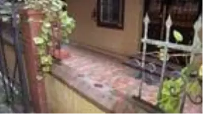 Balkondan düşen yaşlı adama demir korkuluklar saplandı Balkondan düşen yaşlı adama demir korkuluklar saplandı