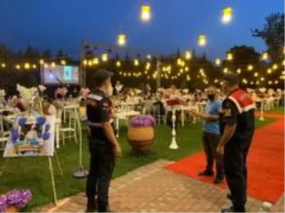 Bursa'da jandarmadan maske denetimi: 97 bin 494 lira cezai işlem uygulandı Bursa'da jandarmadan maske denetimi: 97 bin 494 lira cezai işlem uygulandı