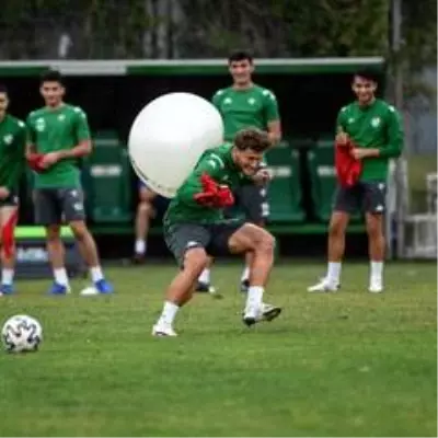 Bursaspor'da hazırlıklar sürüyor Bursaspor'da hazırlıklar sürüyor