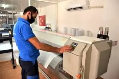 Büyükşehir 47 Bin 927 trafik levhası üretti Büyükşehir 47 Bin 927 trafik levhası üretti