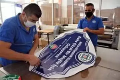 Büyükşehir 47 Bin 927 trafik levhası üretti Büyükşehir 47 Bin 927 trafik levhası üretti