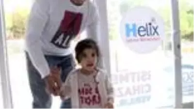 Cumhurbaşkanı Erdoğan'dan Suriyeli kardeşler Fatma ve Sara Afaş'a yardım eli Cumhurbaşkanı Erdoğan'dan Suriyeli kardeşler Fatma ve Sara Afaş'a yardım eli