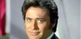 Cüneyt Arkın filmleri? Cüneyt Arkın kimdir? Cüneyt Arkın'ın gerçek ismi nedir? Cüneyt Arkın aslen nerelidir?