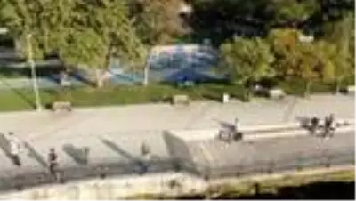 Deprem sonrası Beykoz'daki vatandaşlar böyle görüntülendi Deprem sonrası Beykoz'daki vatandaşlar böyle görüntülendi
