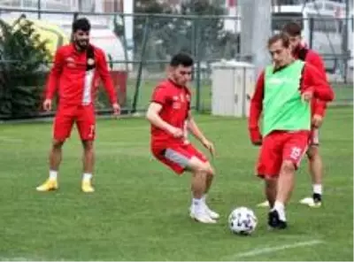 Eskişehirspor Altay maçı hazırlıklarını sürdürdü Eskişehirspor Altay maçı hazırlıklarını sürdürdü