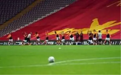 Galatasaray'da 7 değişiklik Galatasaray'da 7 değişiklik