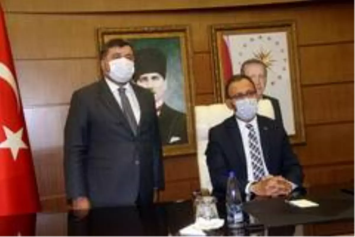 Son dakika haber: Gençlik ve Spor Bakanı Kasapoğlu, Giresun'da