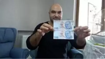 Hatalı basım 100 TL'lik iki banknotu DMD hastası çocuğunun tedavisi için 250 bin TL'ye satışa çıkardı Hatalı basım 100 TL'lik iki banknotu DMD hastası çocuğunun tedavisi için 250 bin TL'ye satışa çıkardı