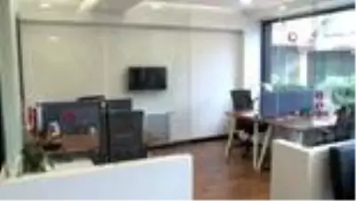 'Home office' modeline geçilmesiyle ofis tarzı iş yerleri boş kaldı 'Home office' modeline geçilmesiyle ofis tarzı iş yerleri boş kaldı