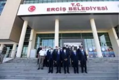 İçişleri Bakan Yardımcısı Tayyip Sabri Erdil'in Erciş ziyareti İçişleri Bakan Yardımcısı Tayyip Sabri Erdil'in Erciş ziyareti