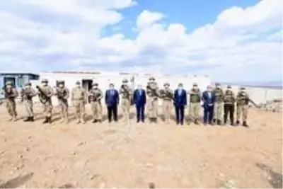 İçişleri Bakan Yardımcısı Tayyip Sabri Erdil'in Erciş ziyareti İçişleri Bakan Yardımcısı Tayyip Sabri Erdil'in Erciş ziyareti