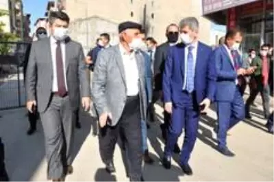 İçişleri Bakan Yardımcısı Muhterem İnce Yüksekova'da incelemelerde bulundu İçişleri Bakan Yardımcısı Muhterem İnce Yüksekova'da incelemelerde bulundu