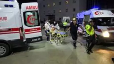 İki aile arasında silahlı kavga: 8 yaralı İki aile arasında silahlı kavga: 8 yaralı