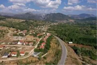 Isparta Aksu'da 500 ton çilek üretimi yapılıyor Isparta Aksu'da 500 ton çilek üretimi yapılıyor