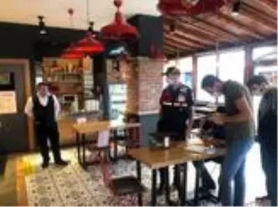 İstanbul Valisi Ali Yerlikaya, korona virüs denetimlerinin bilançosunu açıkladı İstanbul Valisi Ali Yerlikaya, korona virüs denetimlerinin bilançosunu açıkladı