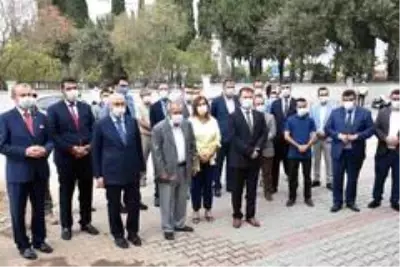İzmir Valisi Köşger, Kur'an kursu temel atma töreninde İzmir Valisi Köşger, Kur'an kursu temel atma töreninde