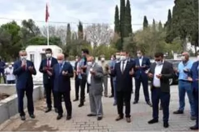İzmir Valisi Köşger, Kur'an kursu temel atma töreninde İzmir Valisi Köşger, Kur'an kursu temel atma töreninde
