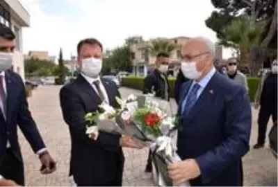 İzmir Valisi Köşger, Kur'an kursu temel atma töreninde İzmir Valisi Köşger, Kur'an kursu temel atma töreninde
