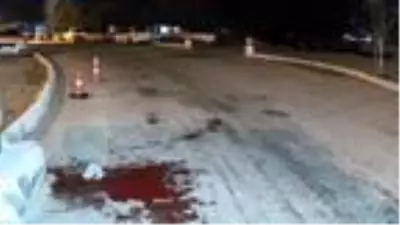 Kartal'da kavga ettiği arkadaşını kırık şişe ile yaraladı Kartal'da kavga ettiği arkadaşını kırık şişe ile yaraladı